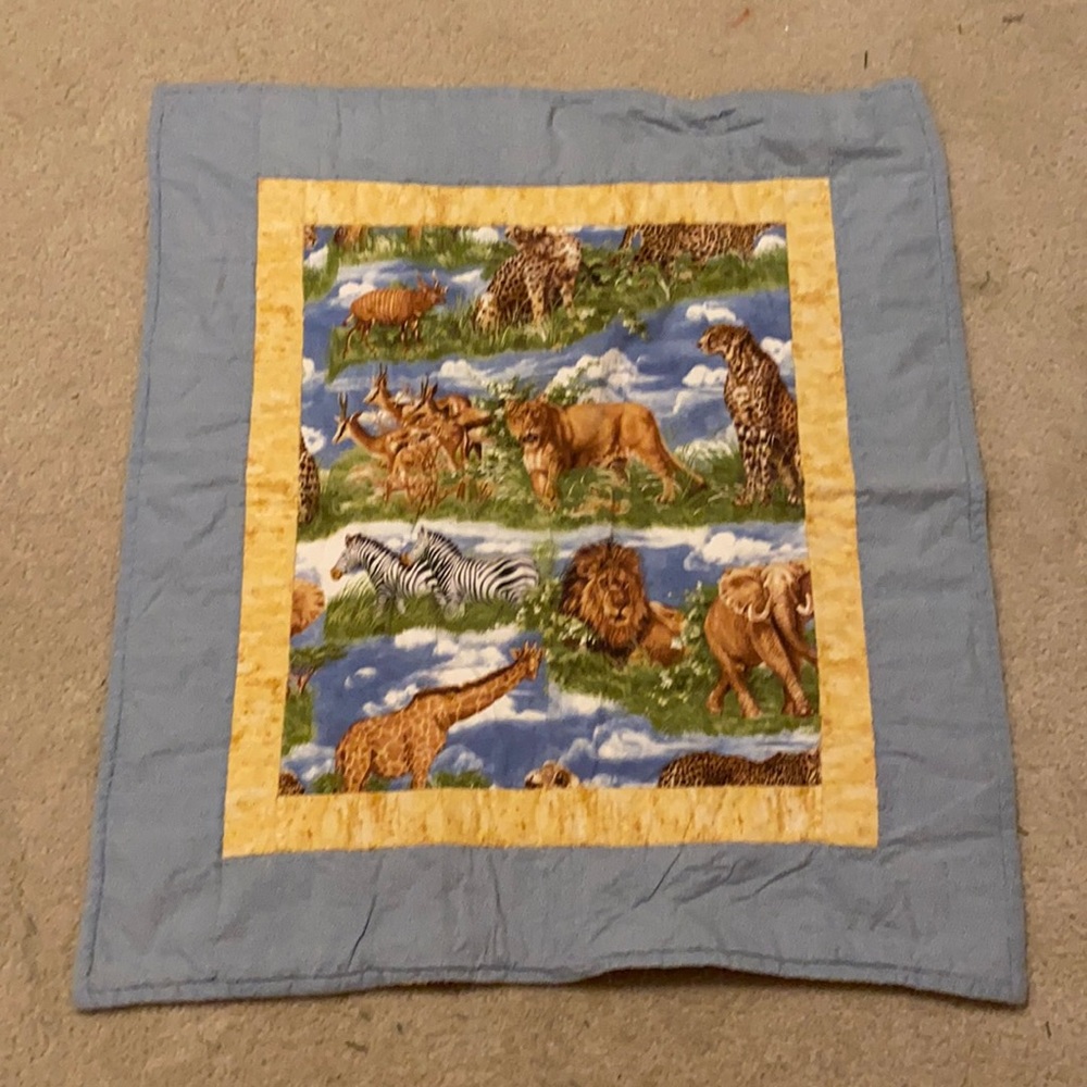 Homemade baby blanket w/safari theme